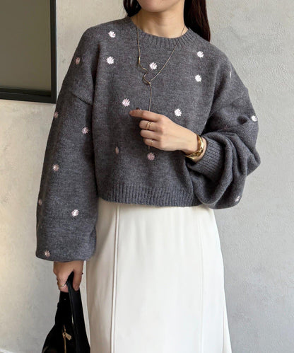 花卉刺繡短款針織衫