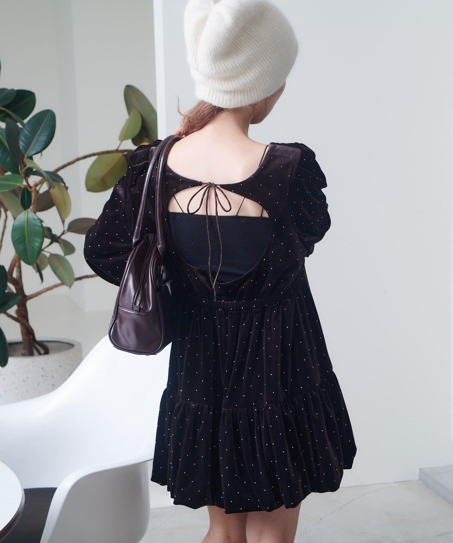 天鵝絨鉚釘裝飾迷你連衣裙