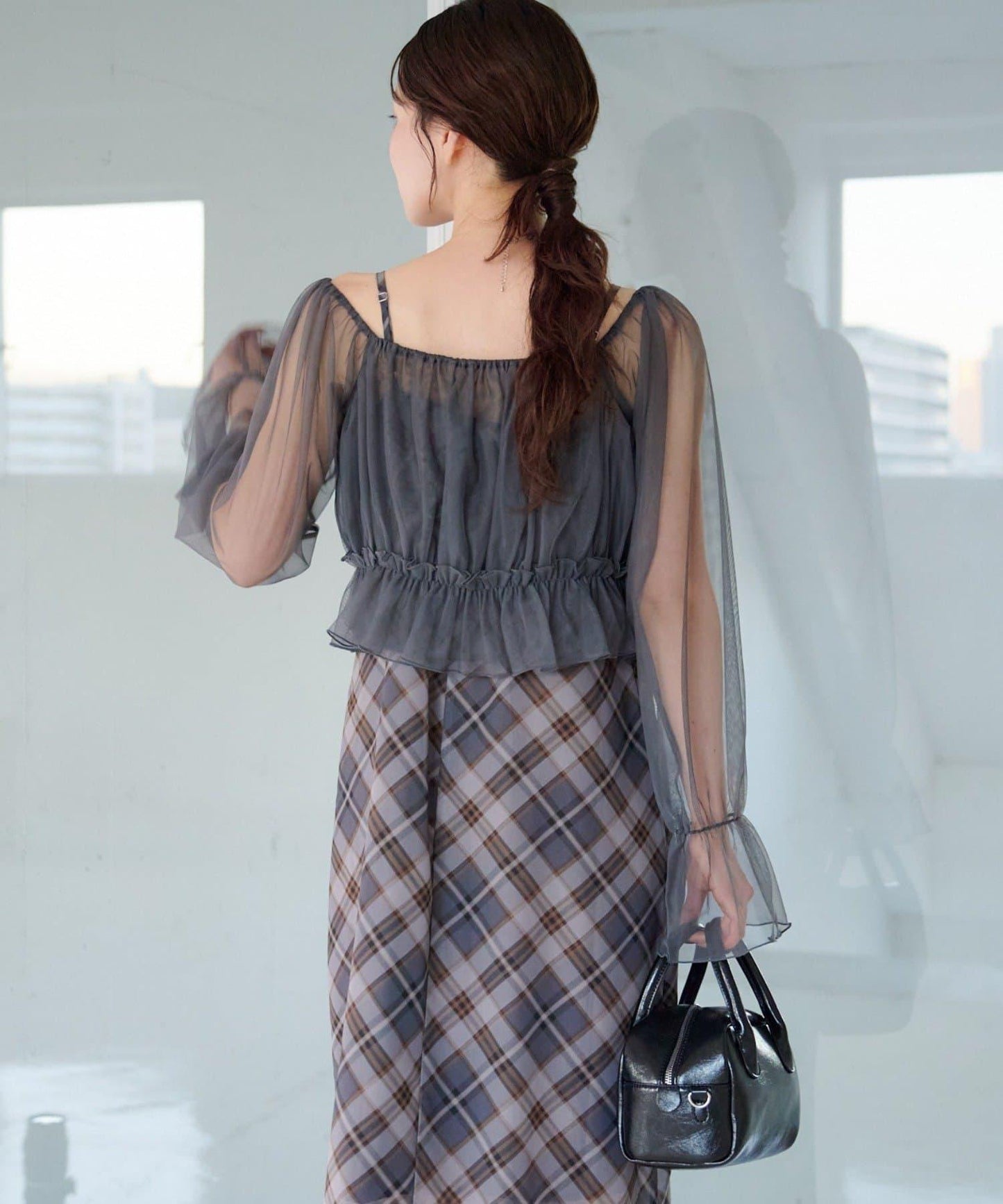 荷葉邊薄紗拼接繫帶連衣裙套裝