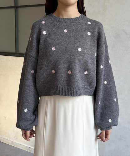 花卉刺繡短款針織衫