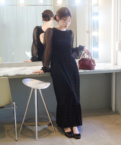 天鵝絨鉚釘連衣裙