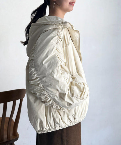層疊褶皺羽絨服