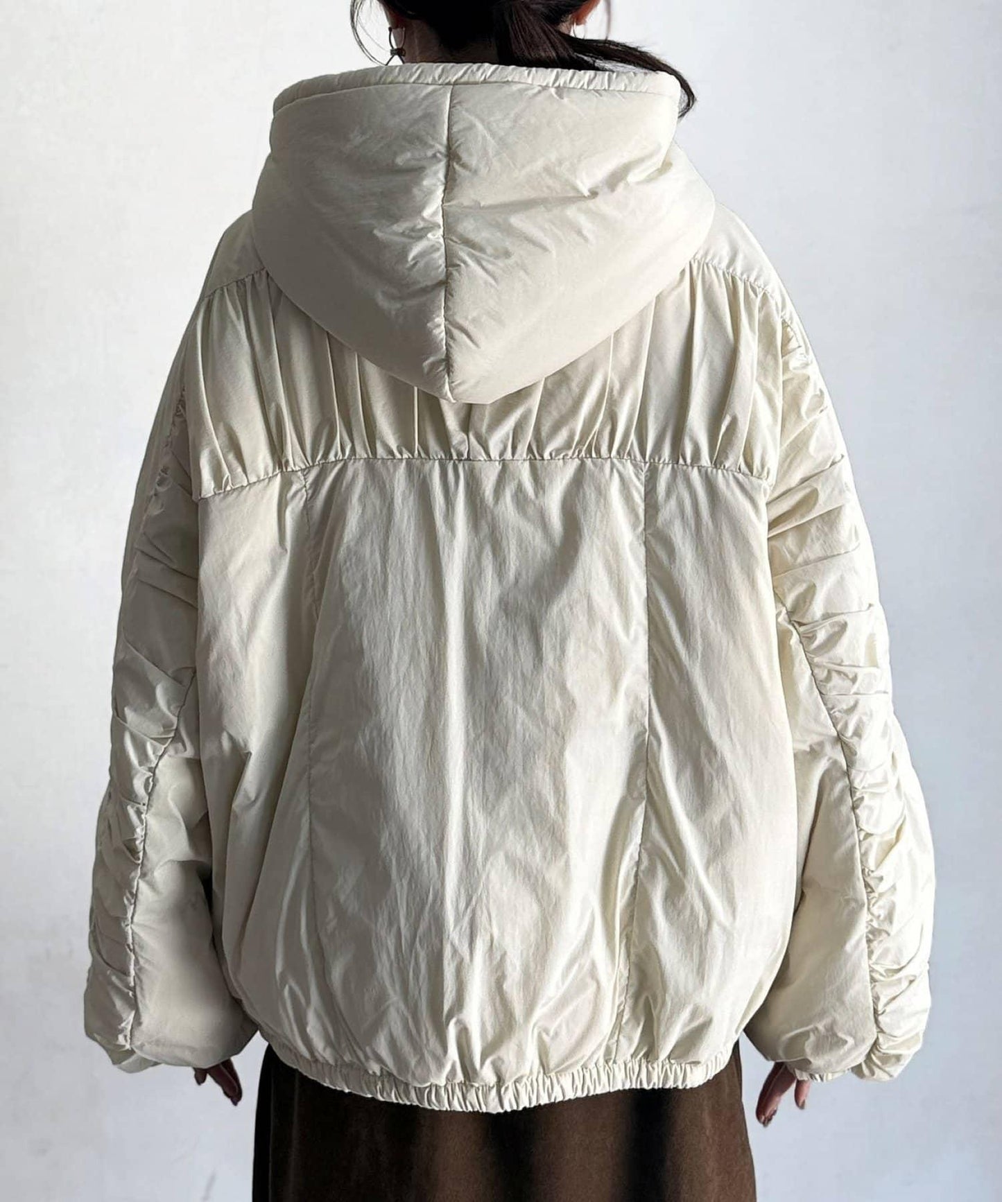 層疊褶皺羽絨服