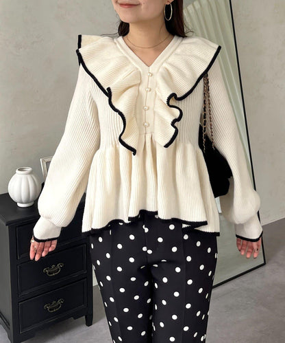 珍珠扣拼色荷葉邊短款針織衫