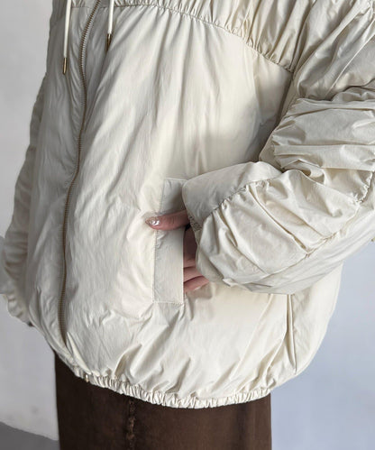 層疊褶皺羽絨服