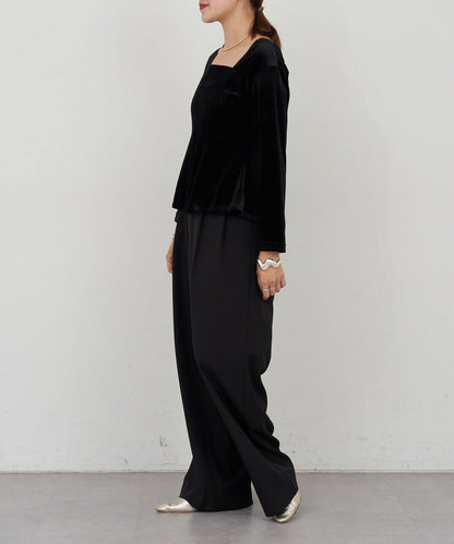 天鵝絨荷葉邊下襬套頭衫