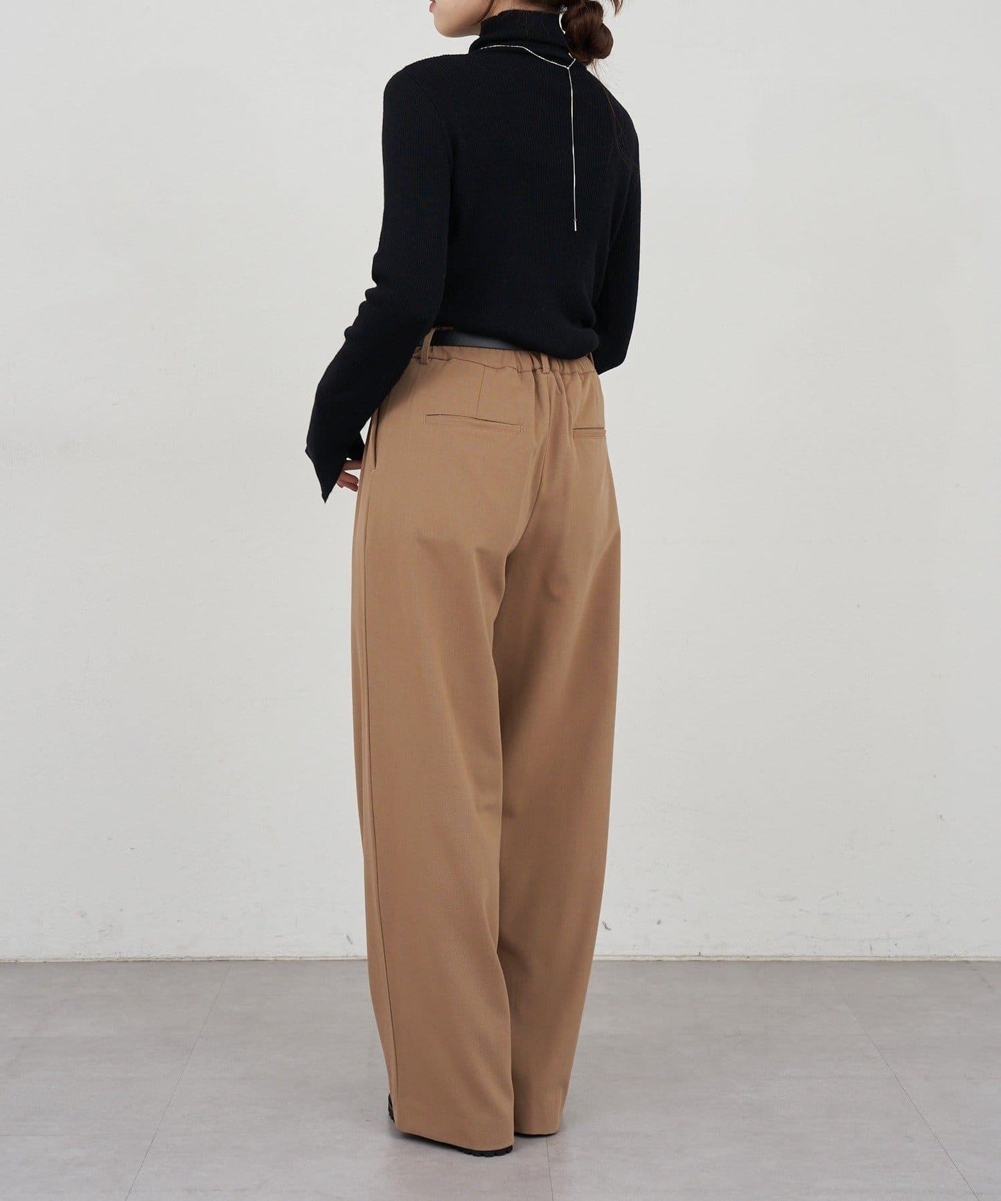 高領羅紋針織衫