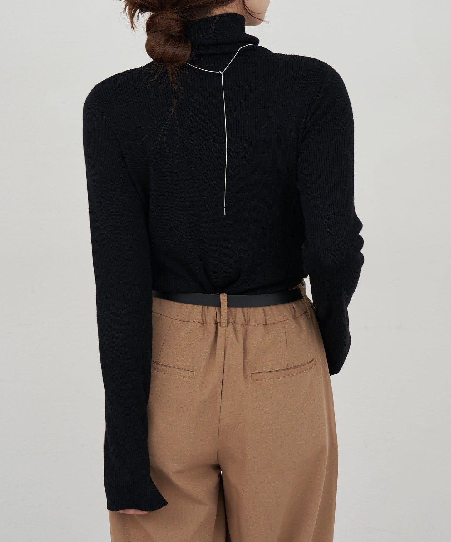 高領羅紋針織衫