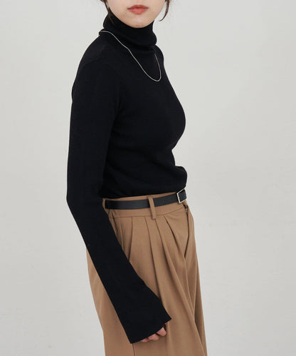 高領羅紋針織衫