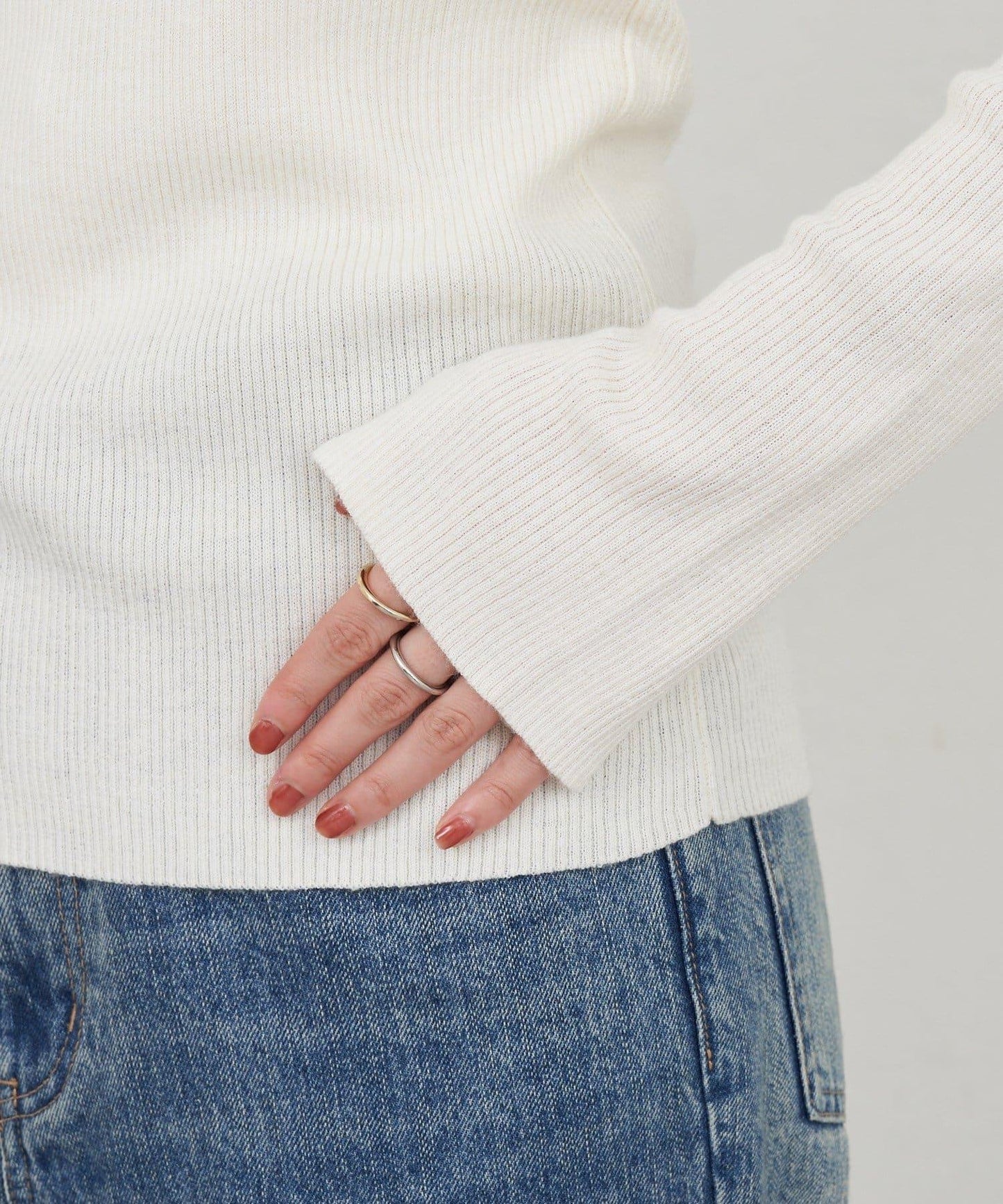 高領羅紋針織衫