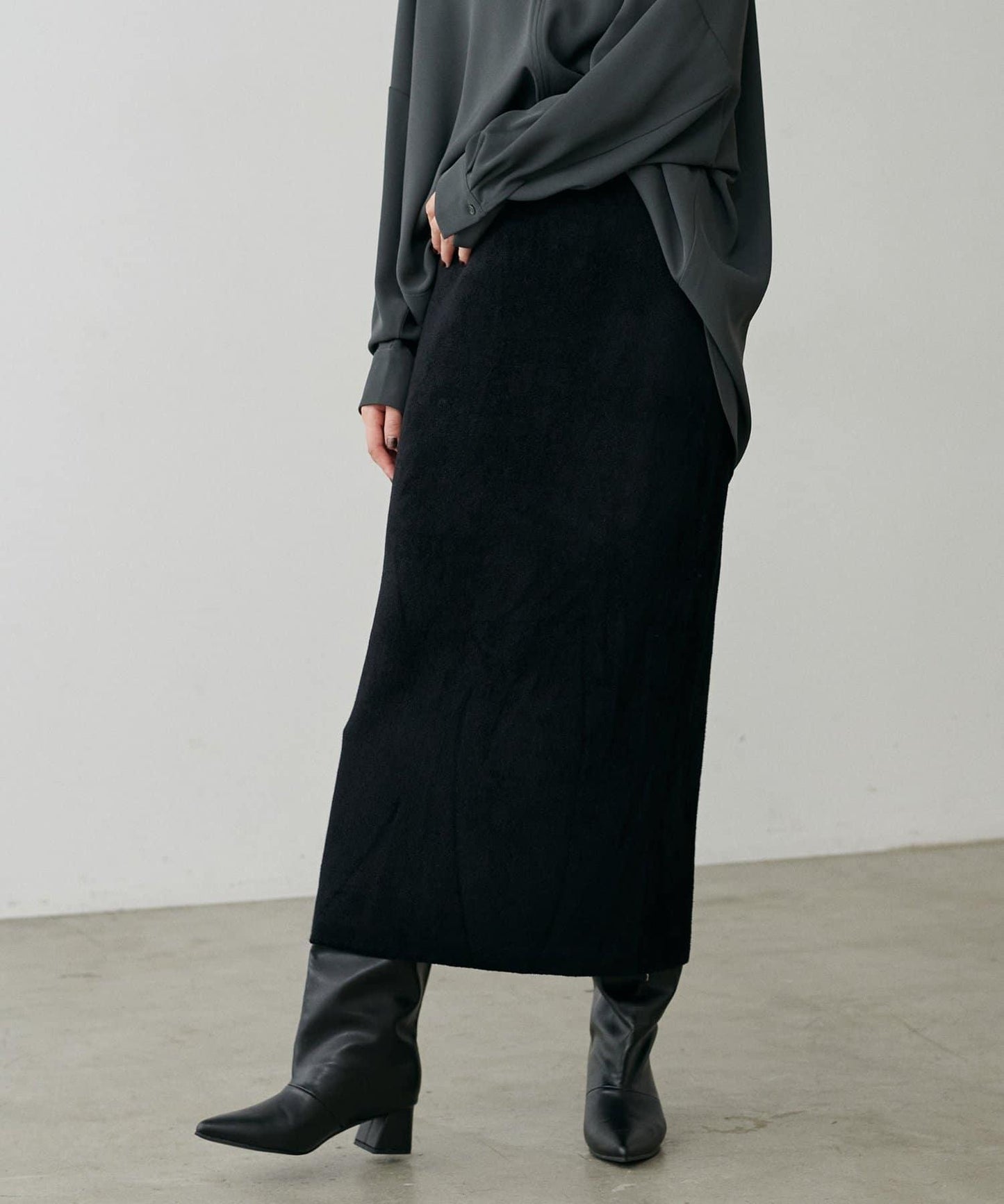 柔軟蓬鬆迷你羽毛針織半身裙