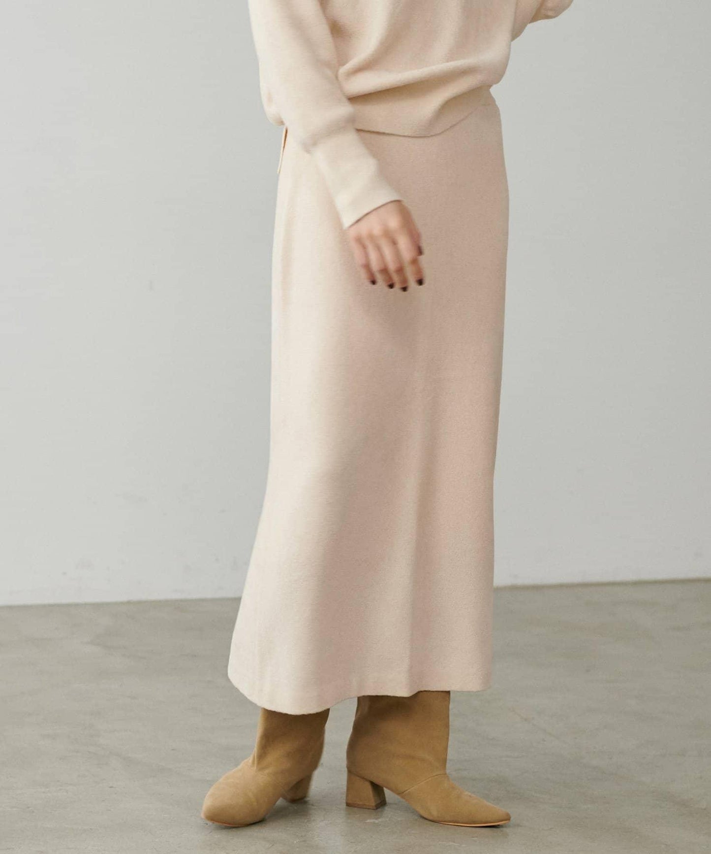 柔軟蓬鬆迷你羽毛針織半身裙