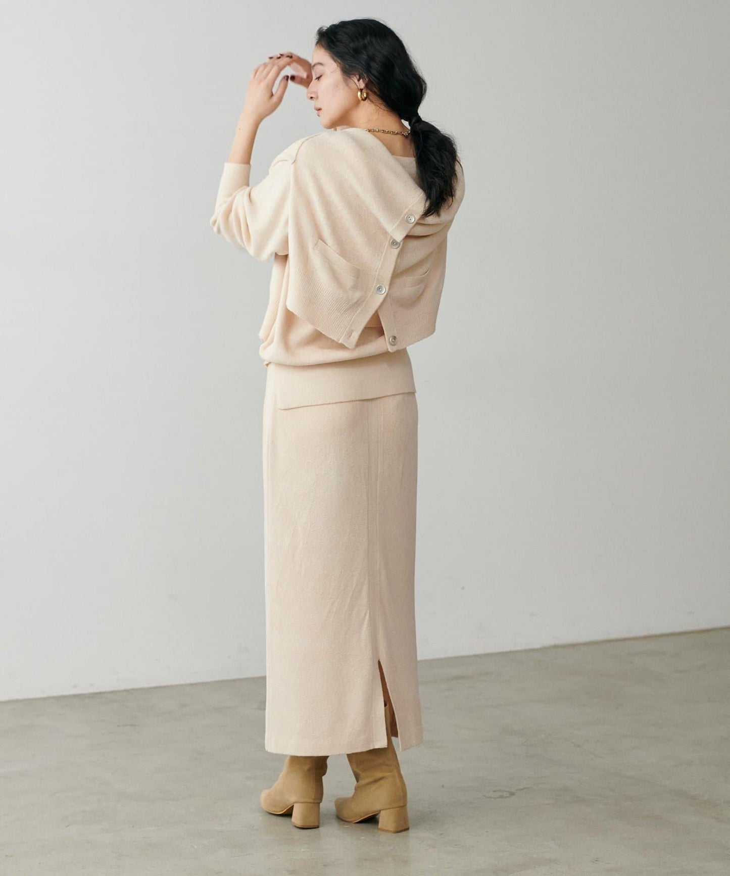 柔軟蓬鬆迷你羽毛針織半身裙