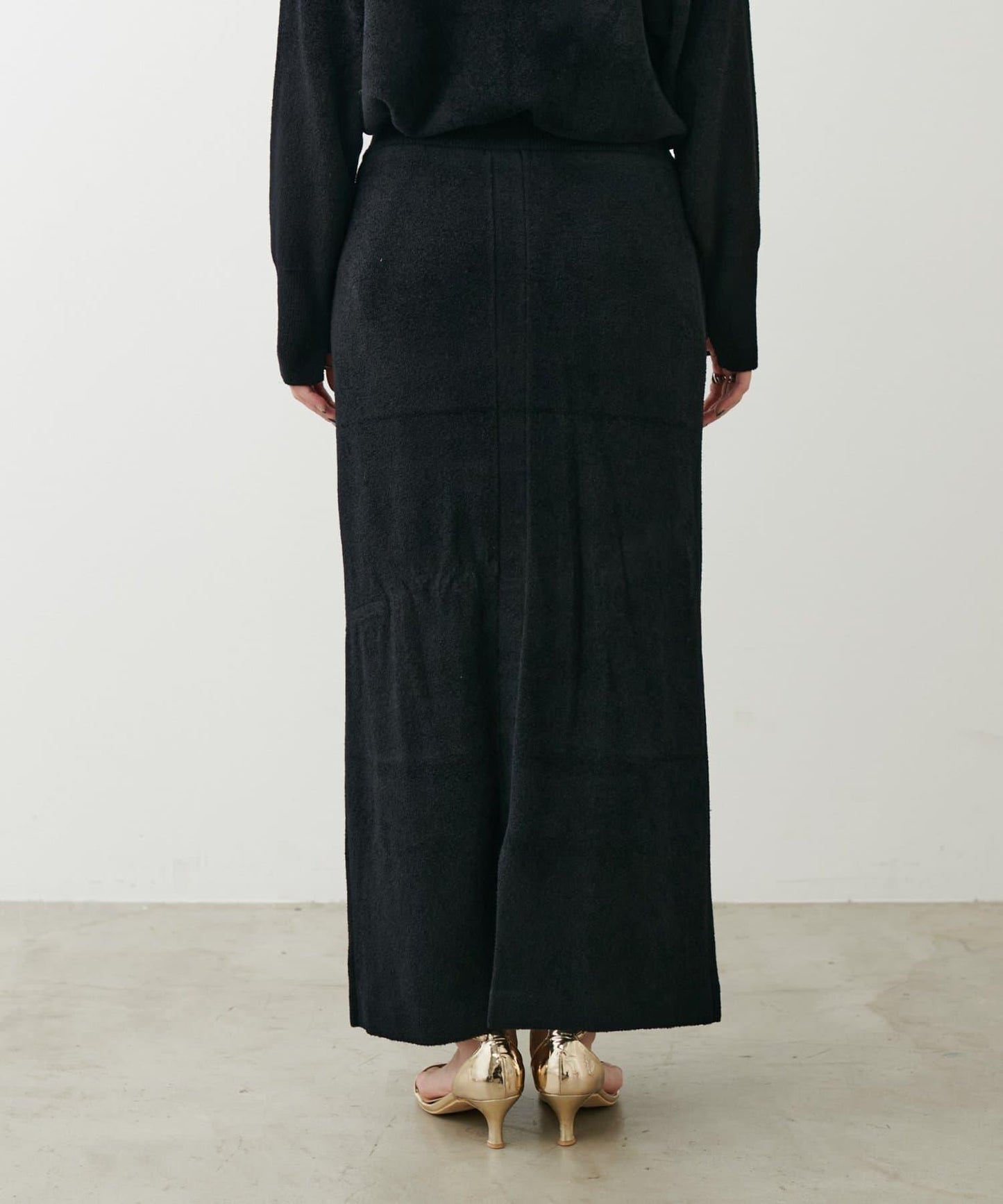 柔軟蓬鬆迷你羽毛針織半身裙