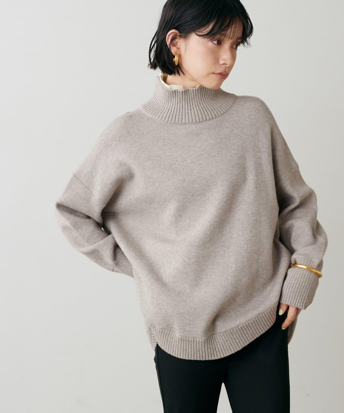 圓弧下襬雙層領針織衫