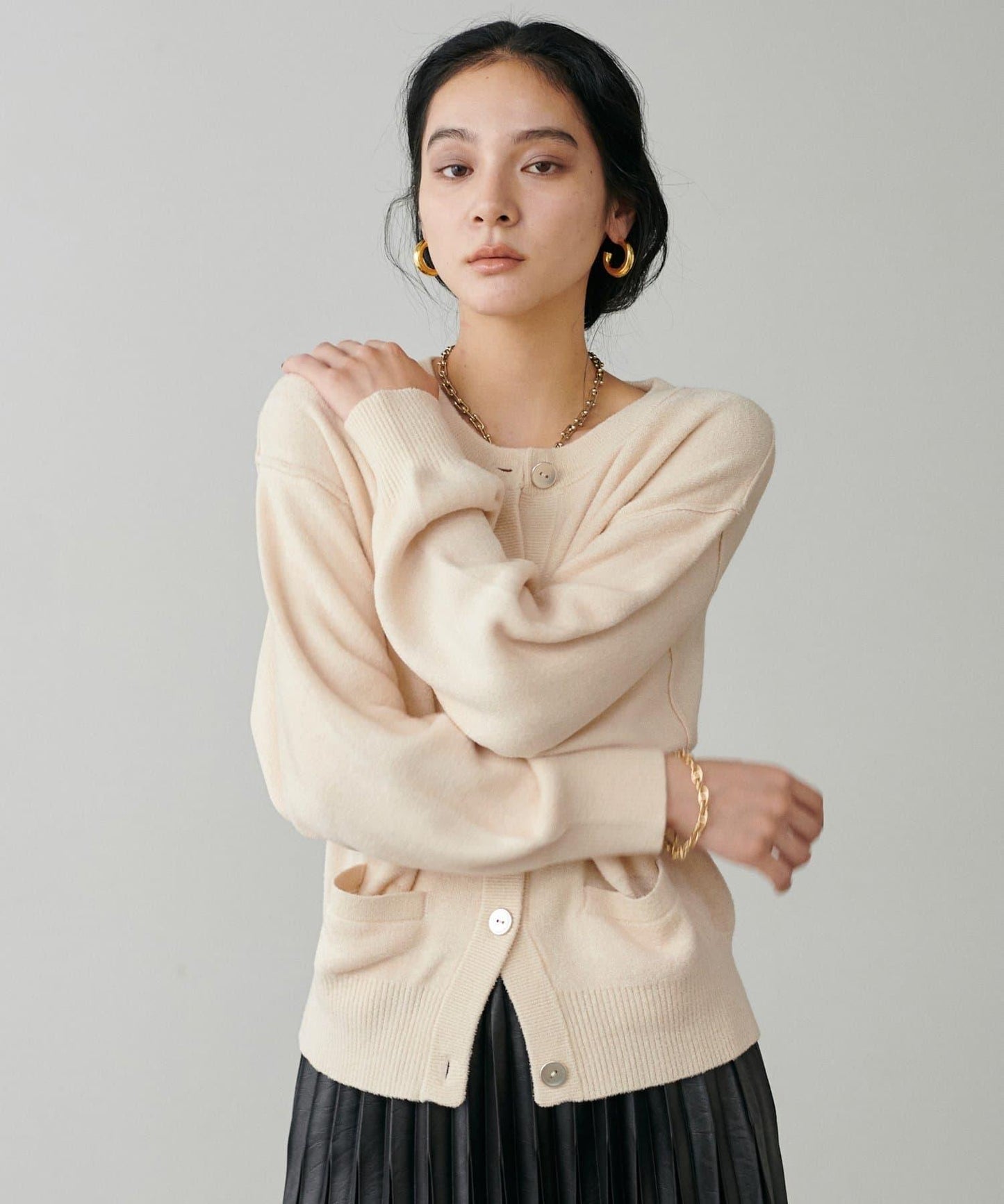 蓬鬆羽毛感針織短款開衫