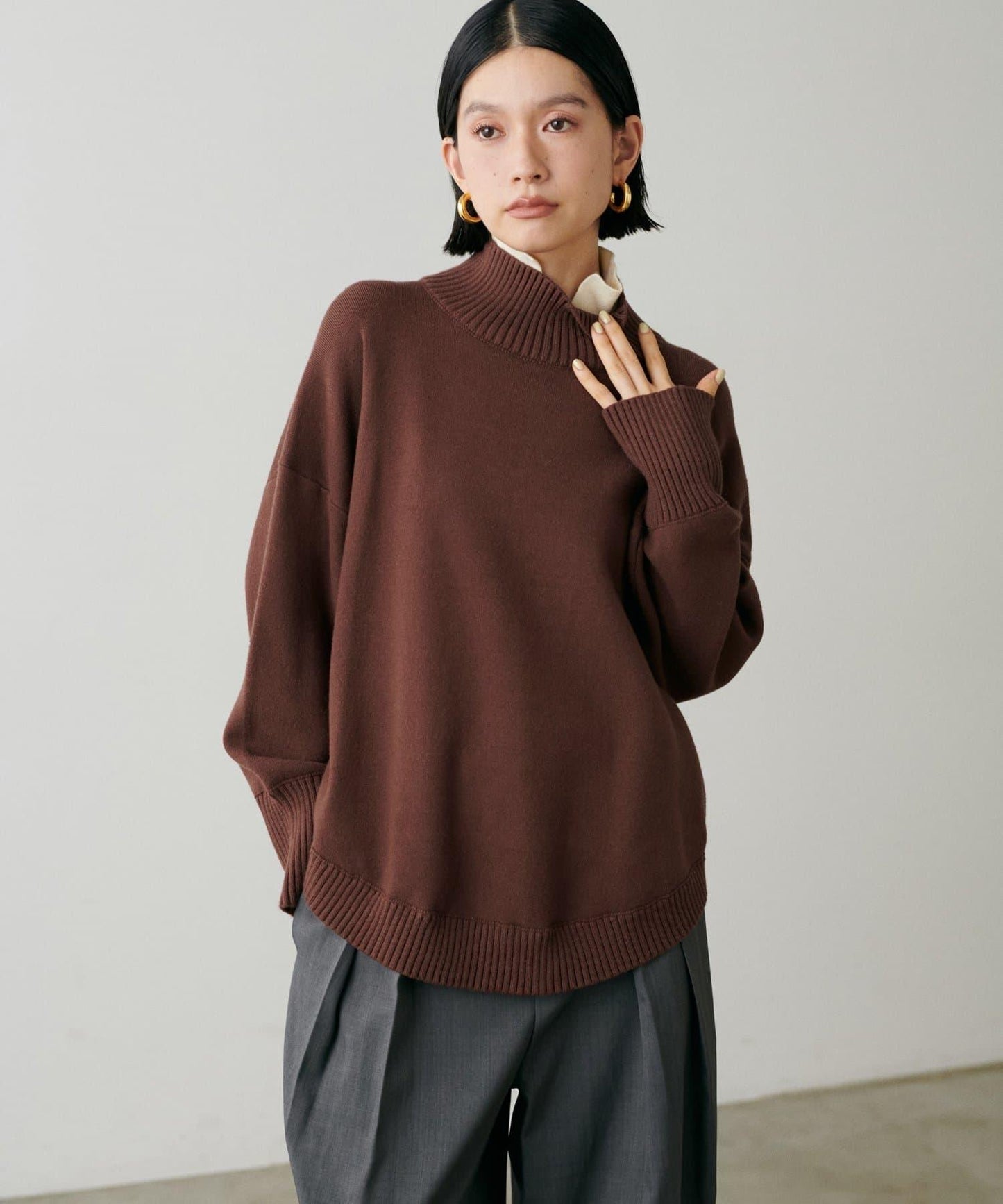 圓弧下襬雙層領針織衫