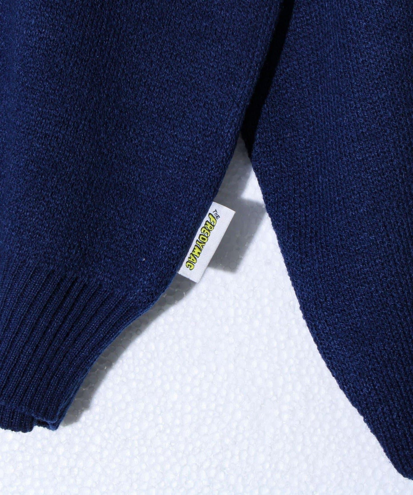 【FREDYMAC/フレ迪馬克】動物紋提花針織衫