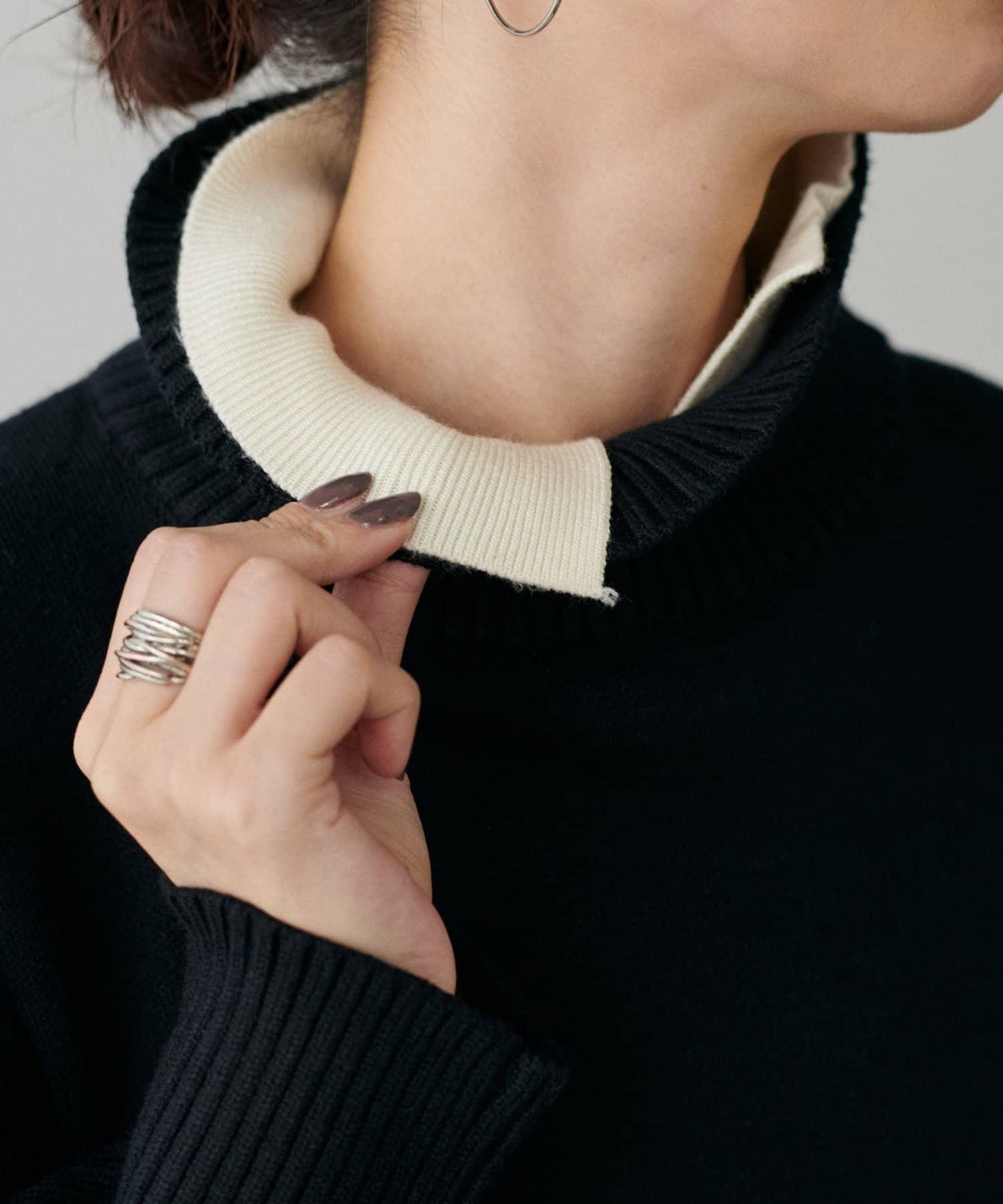 圓弧下襬雙層領針織衫