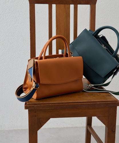 可容納500ml塑料瓶！簡約防潑水托特包S