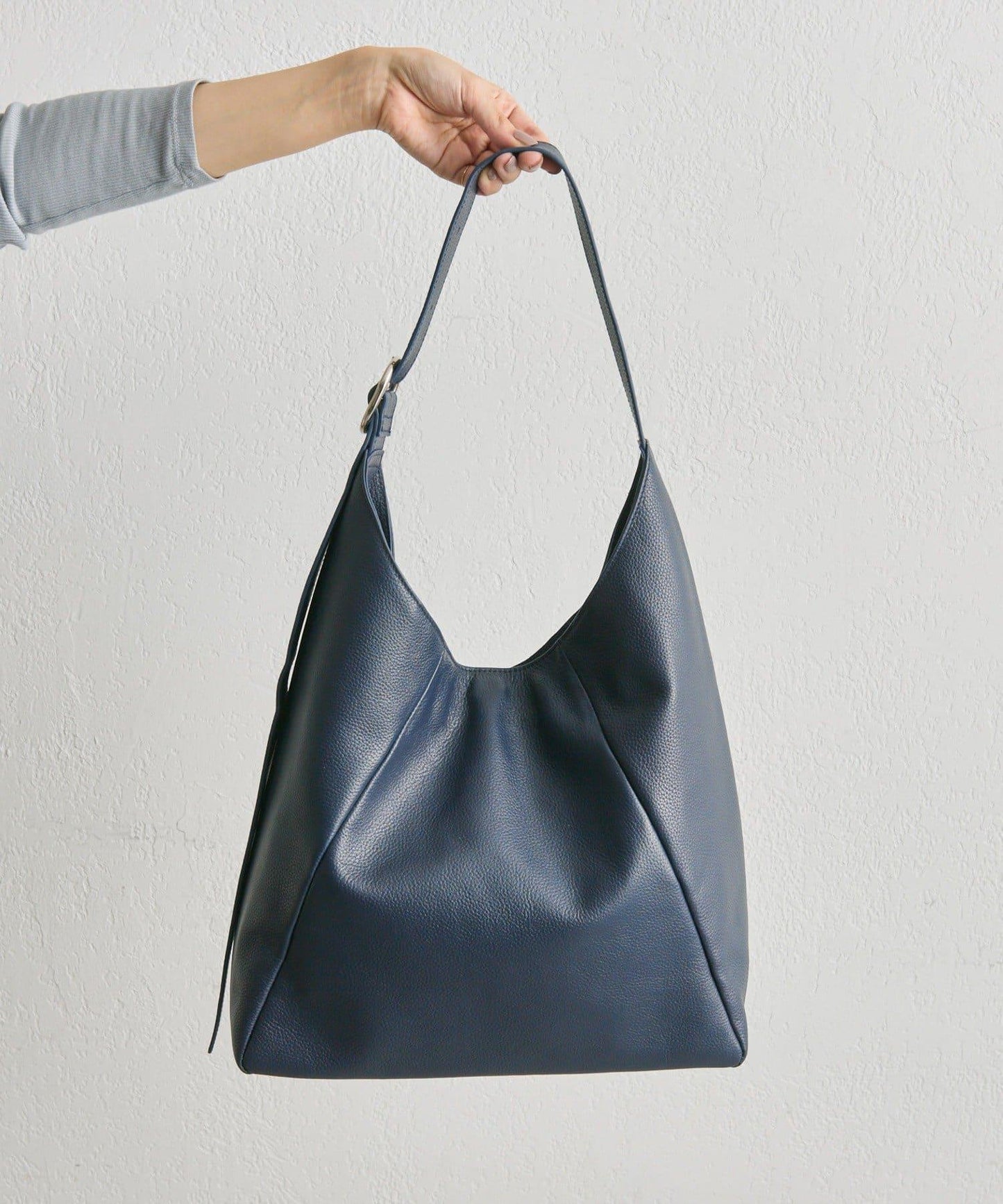 《本革/A4尺寸適用》長肩帶單肩包