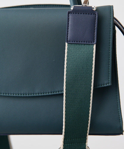 可容納500ml塑料瓶！簡約防潑水托特包S