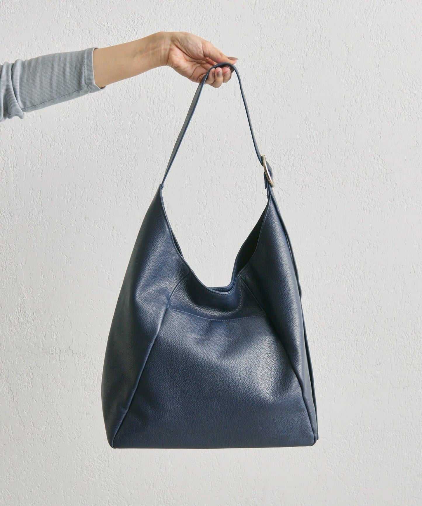 《本革/A4尺寸適用》長肩帶單肩包