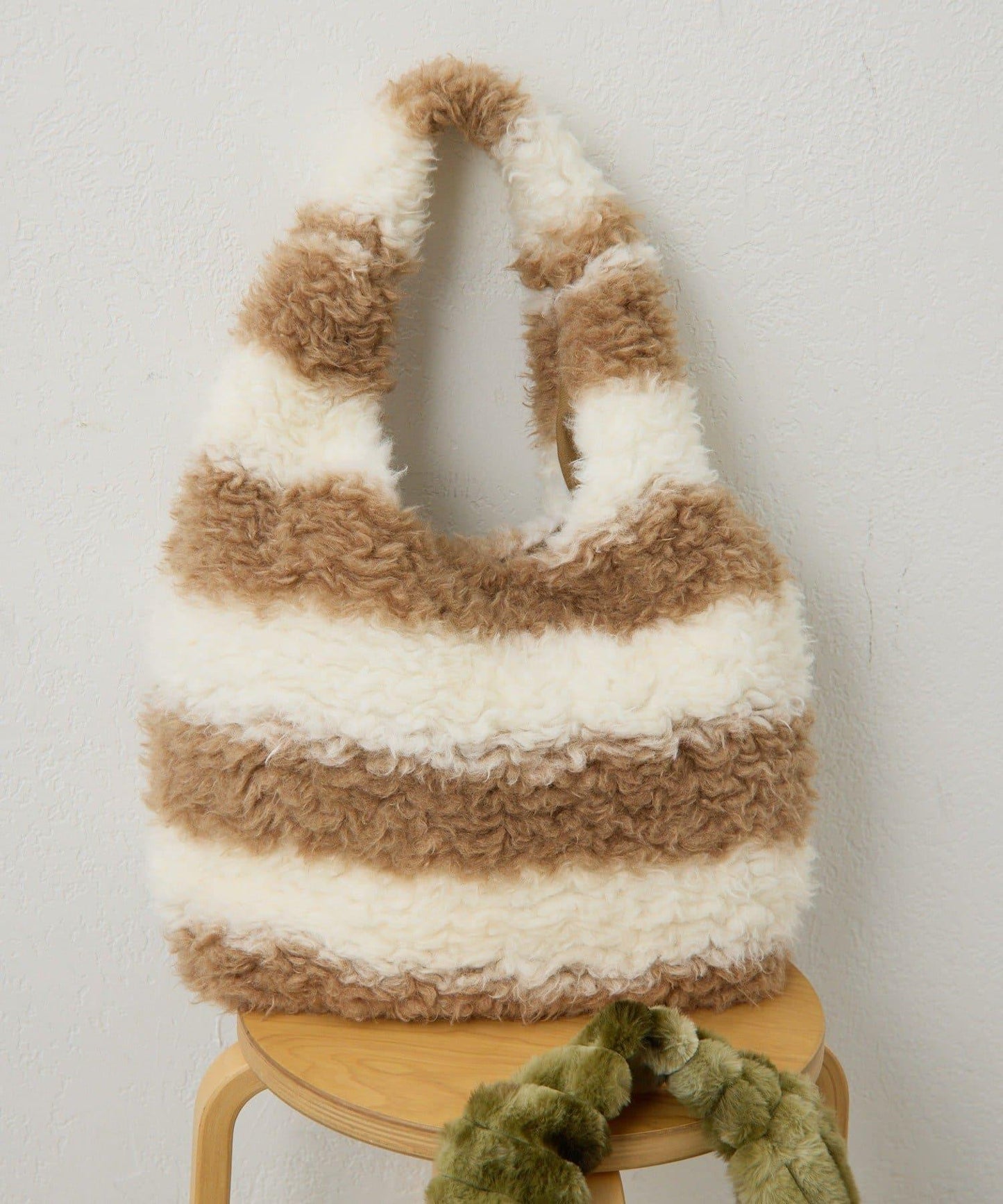 【ear PAPILLONNER】毛絨手提包