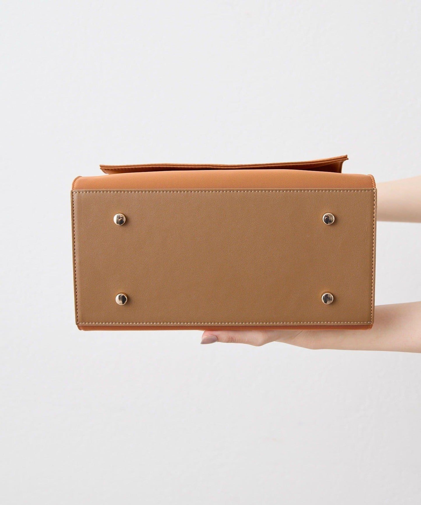 可容納500ml塑料瓶！簡約防潑水托特包S