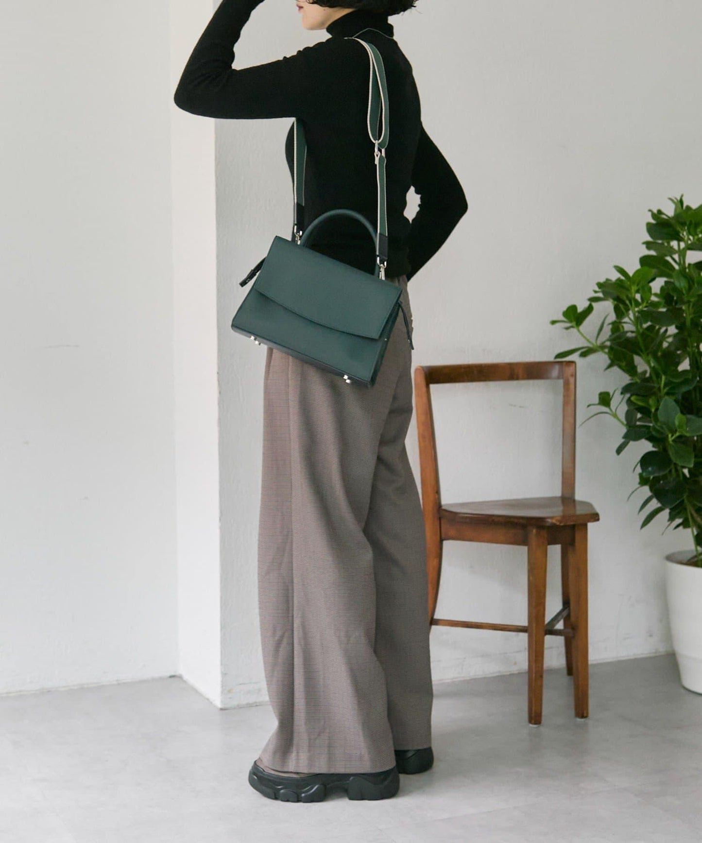 可容納500ml塑料瓶！簡約防潑水托特包S