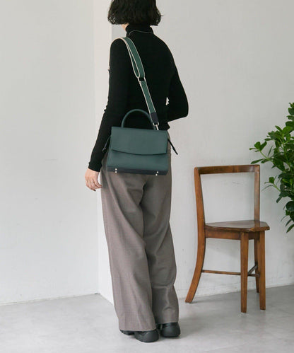 可容納500ml塑料瓶！簡約防潑水托特包S