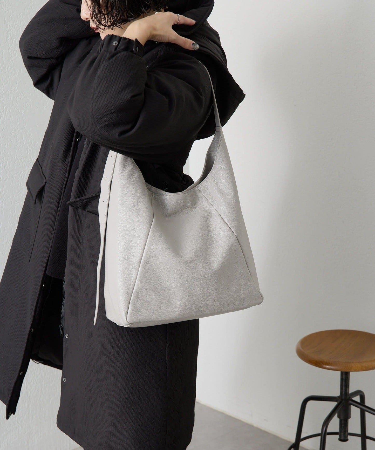 《本革/A4尺寸適用》長肩帶單肩包