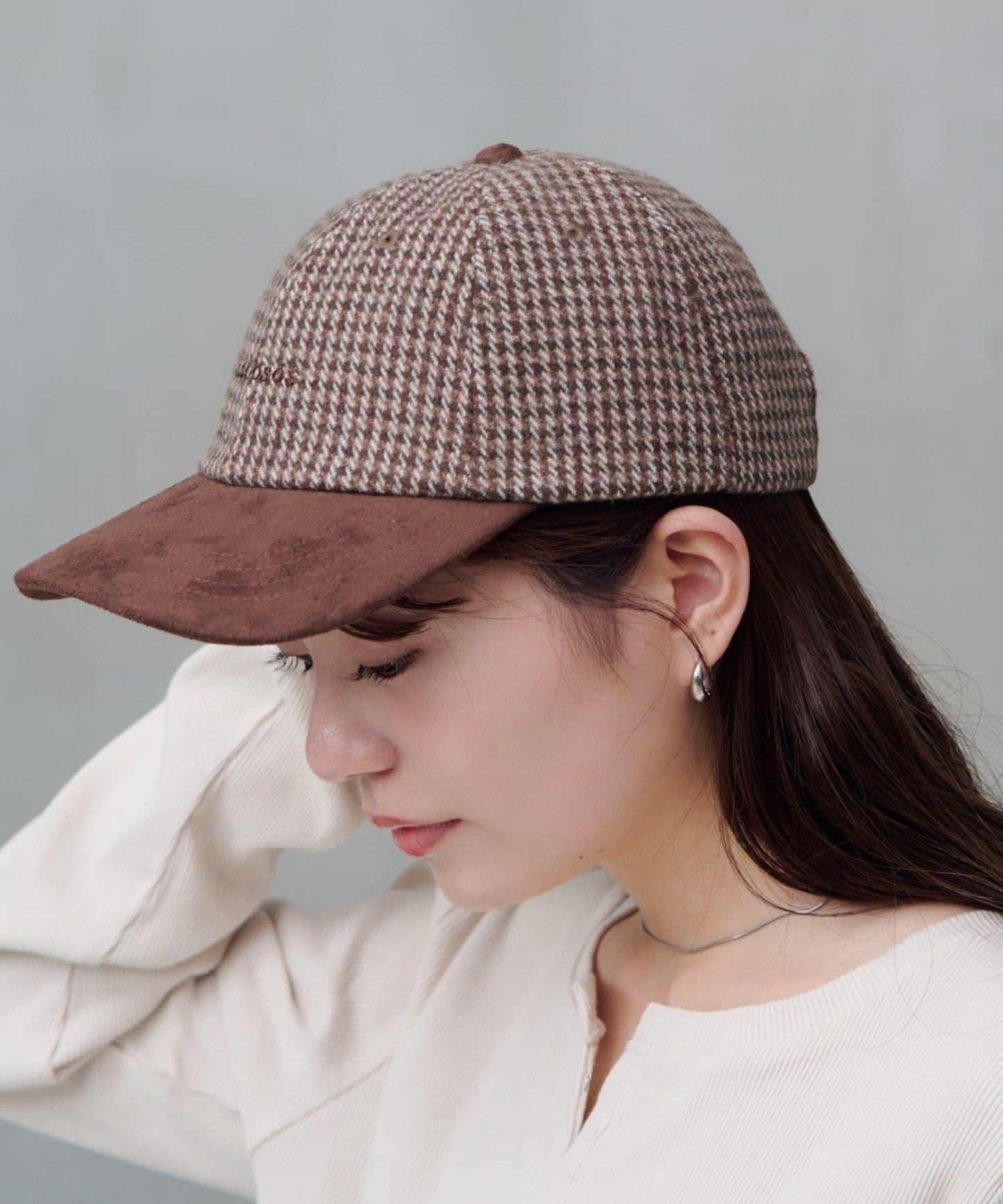 【Kastane】【男女同款】B槍俱樂部刺繡棒球帽