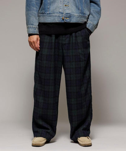 寬鬆版型水洗羊毛混紡法蘭絨長褲