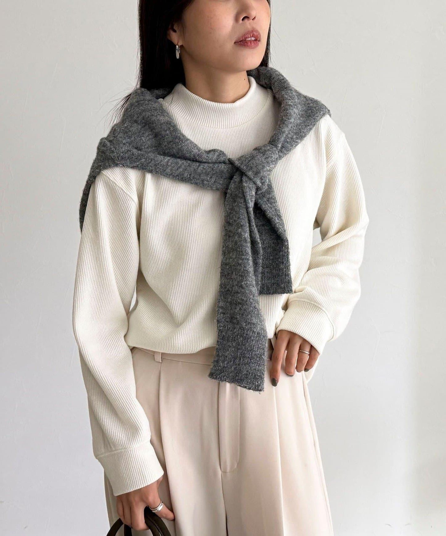 針織短款套頭衫