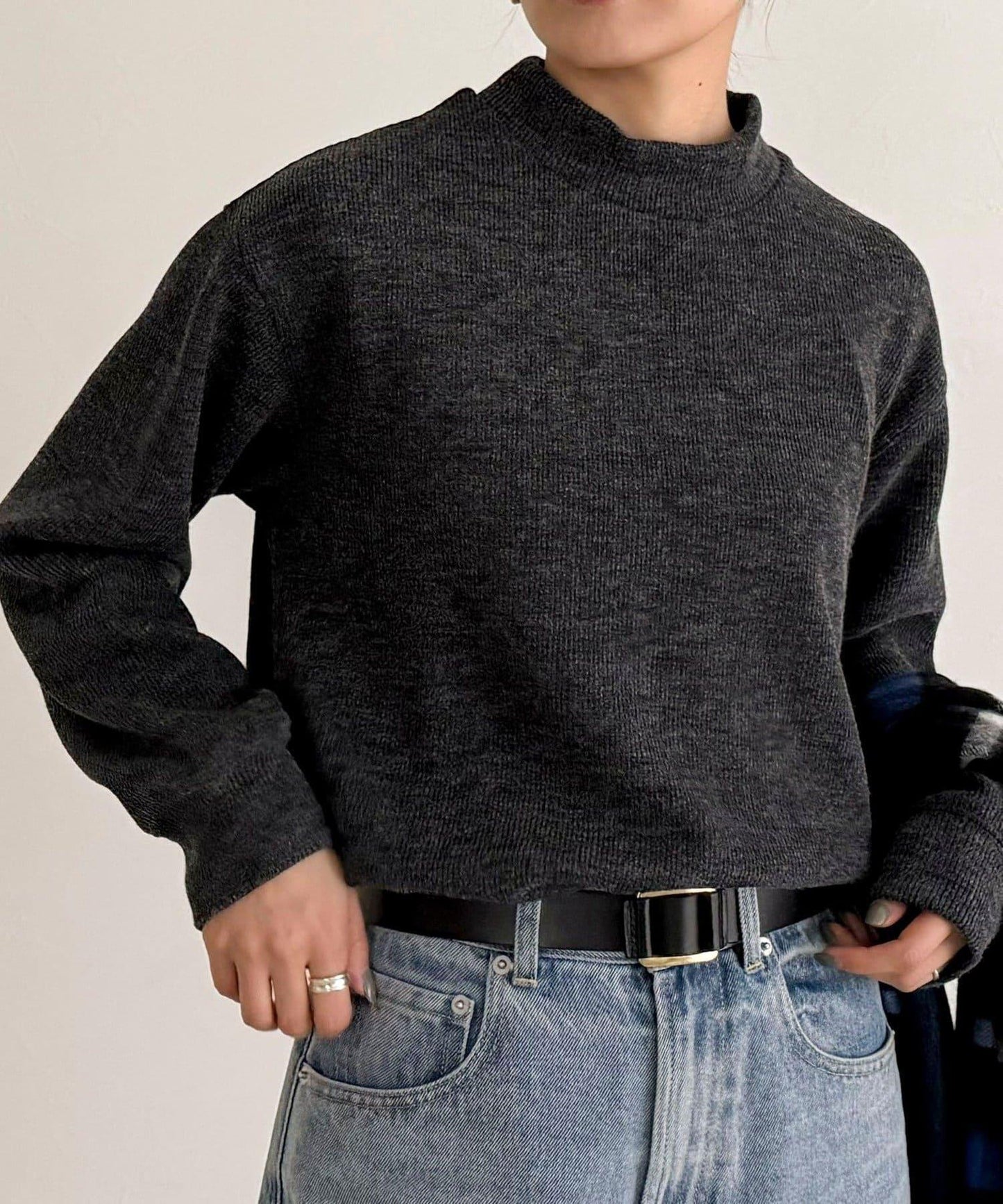 針織短款套頭衫