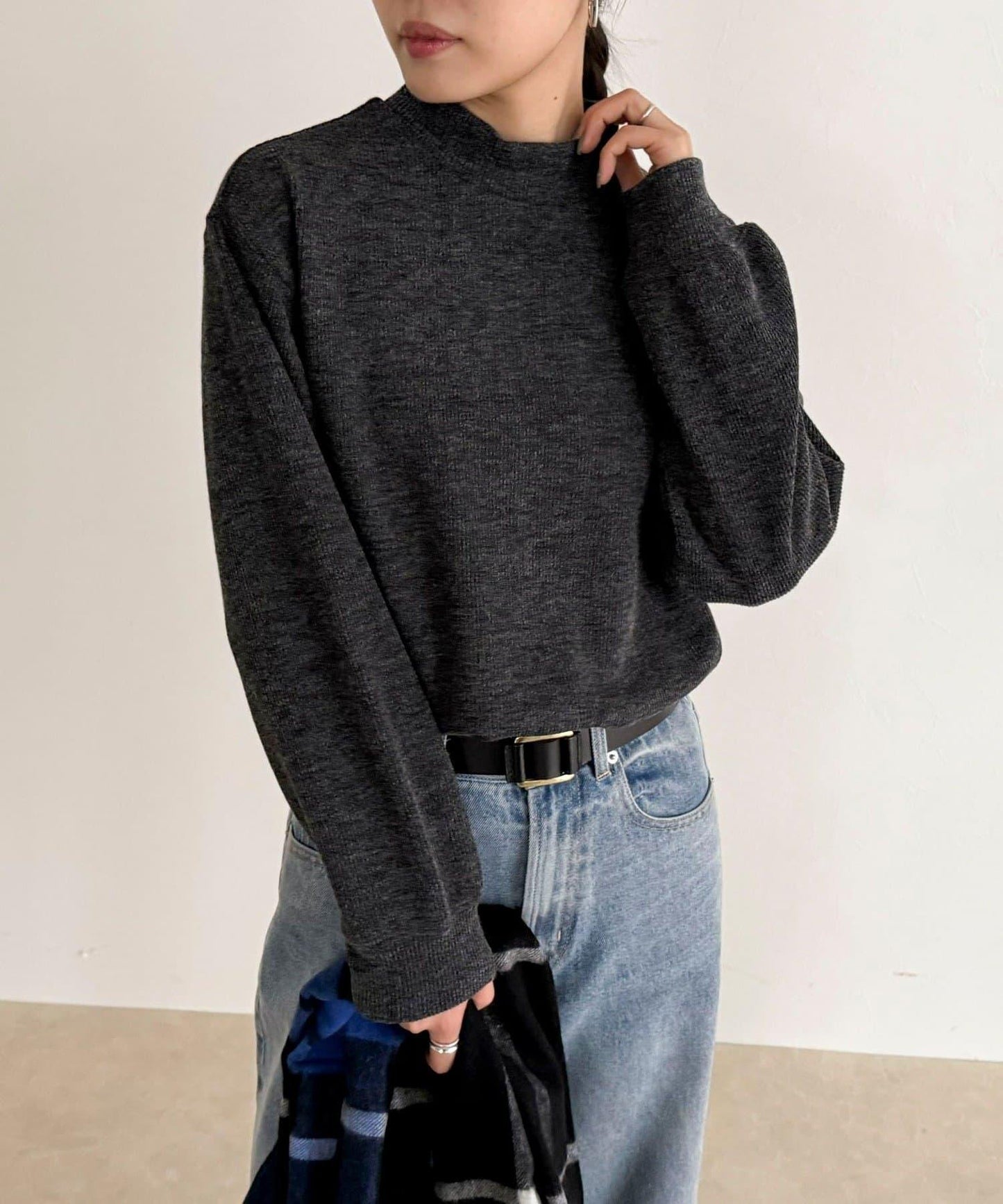 針織短款套頭衫