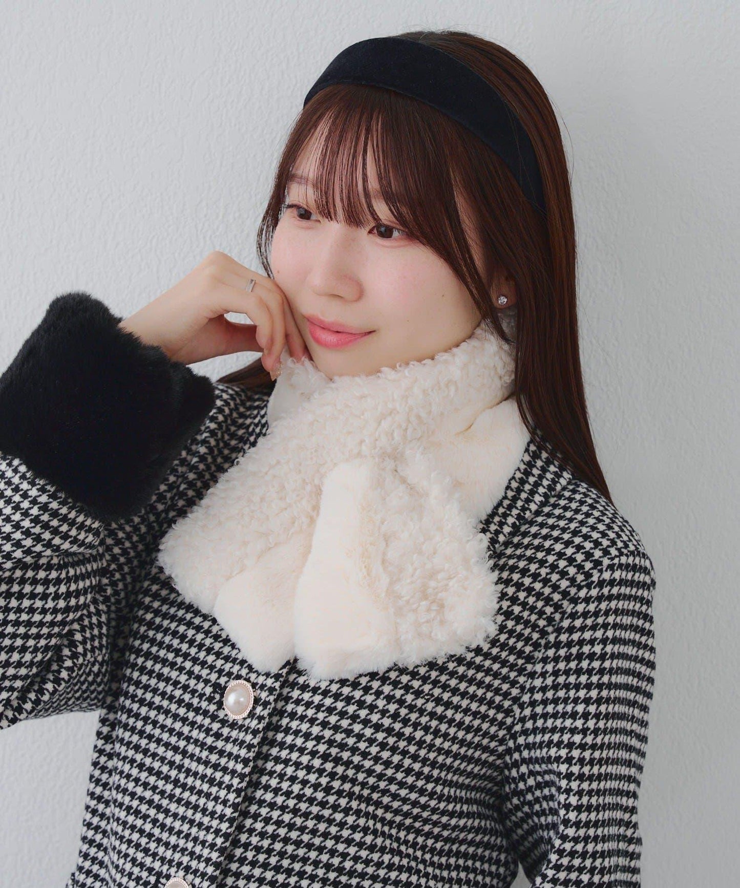 貴賓犬×仿毛拼接圍巾