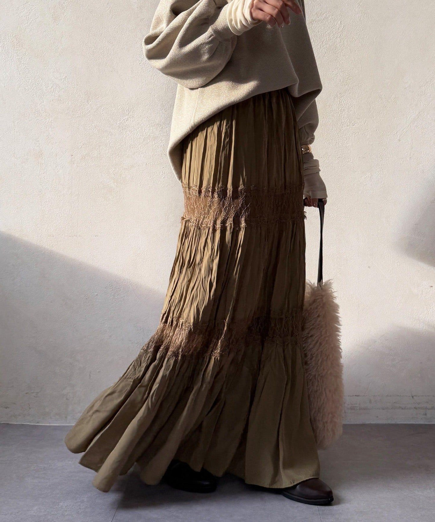 蕾絲拼接褶皺半身裙