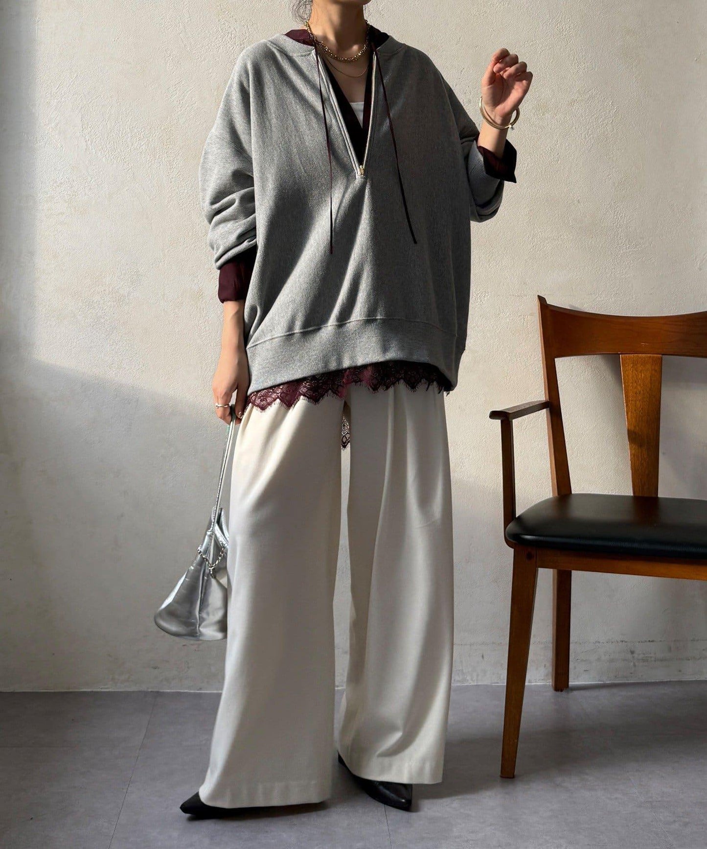 蕾絲拼接長款上衣