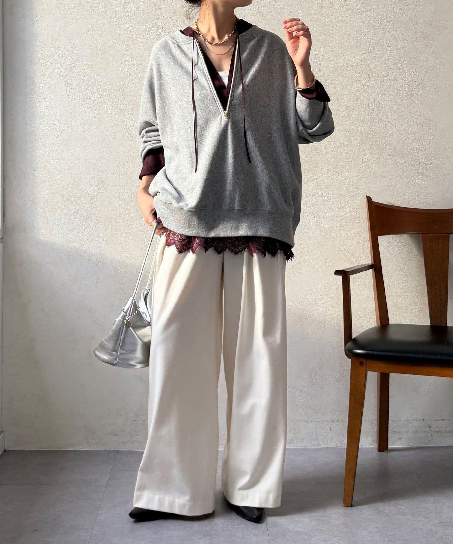 蕾絲拼接長款上衣