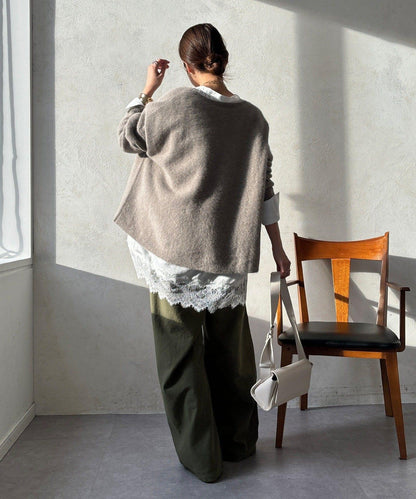 蕾絲拼接長款上衣