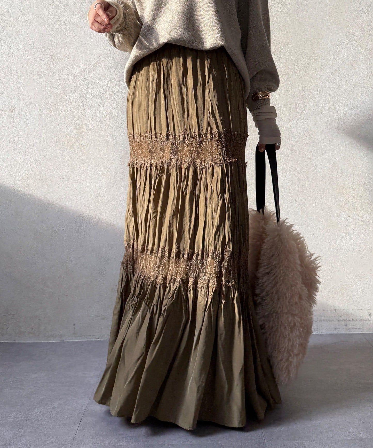 蕾絲拼接褶皺半身裙