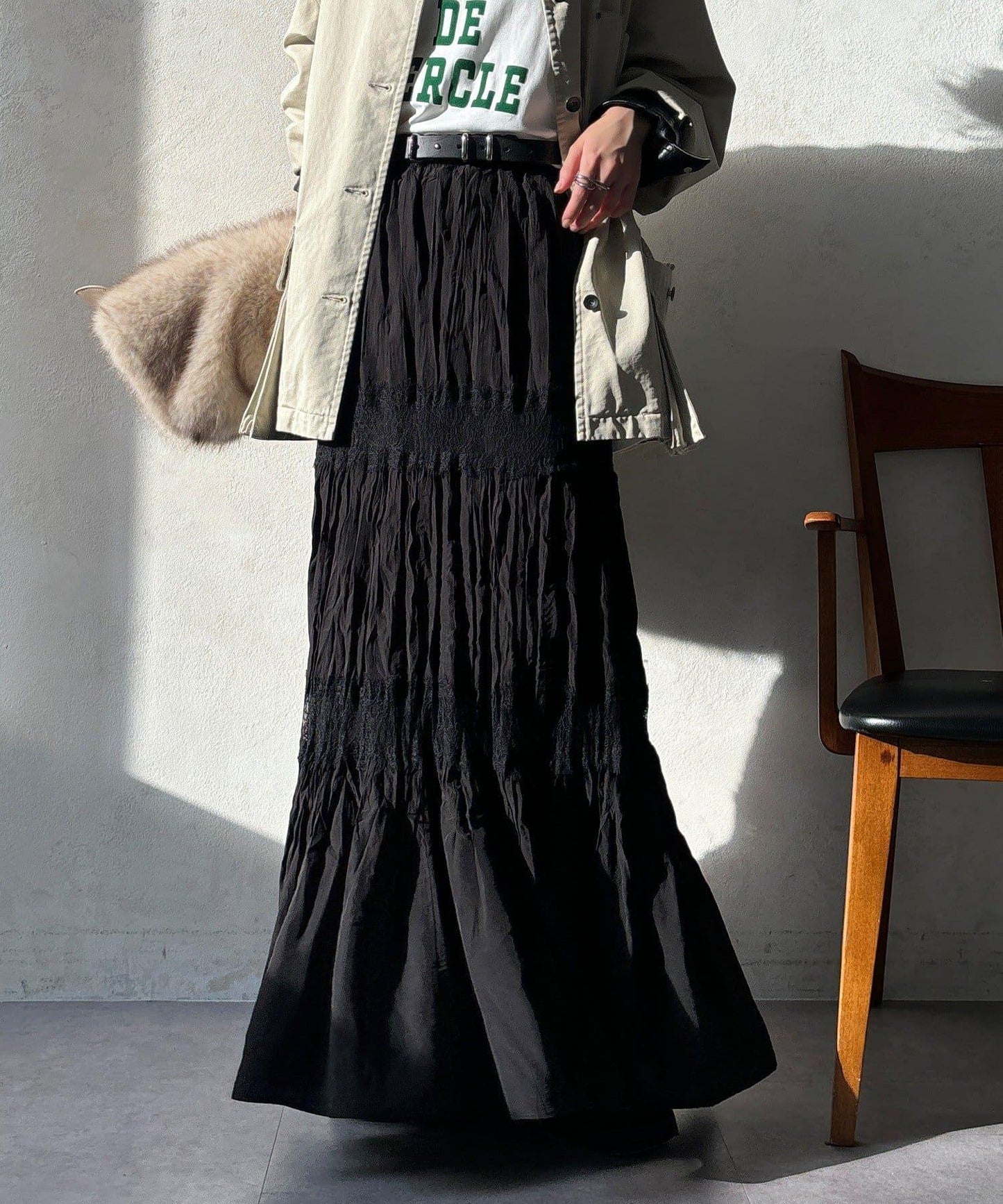 蕾絲拼接褶皺半身裙