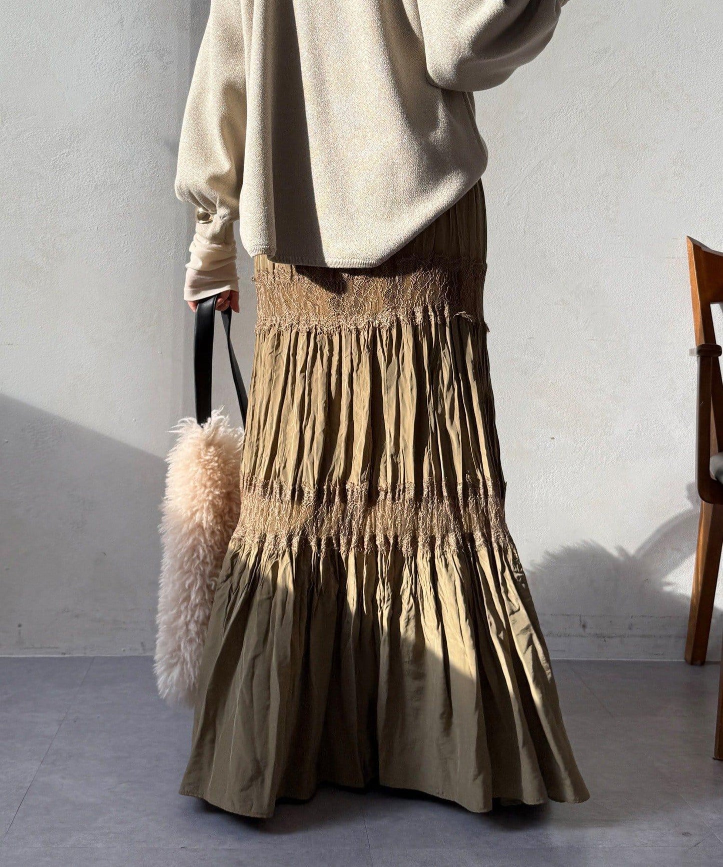 蕾絲拼接褶皺半身裙