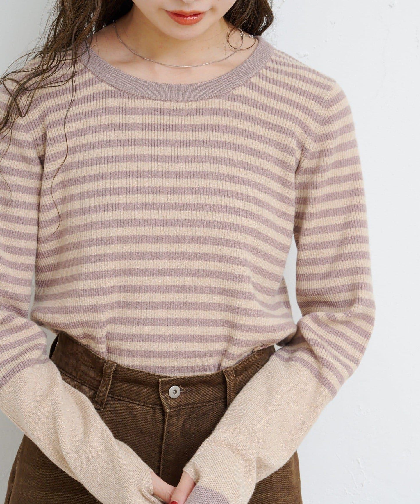 【4色可選】B 條紋指孔針織上衣