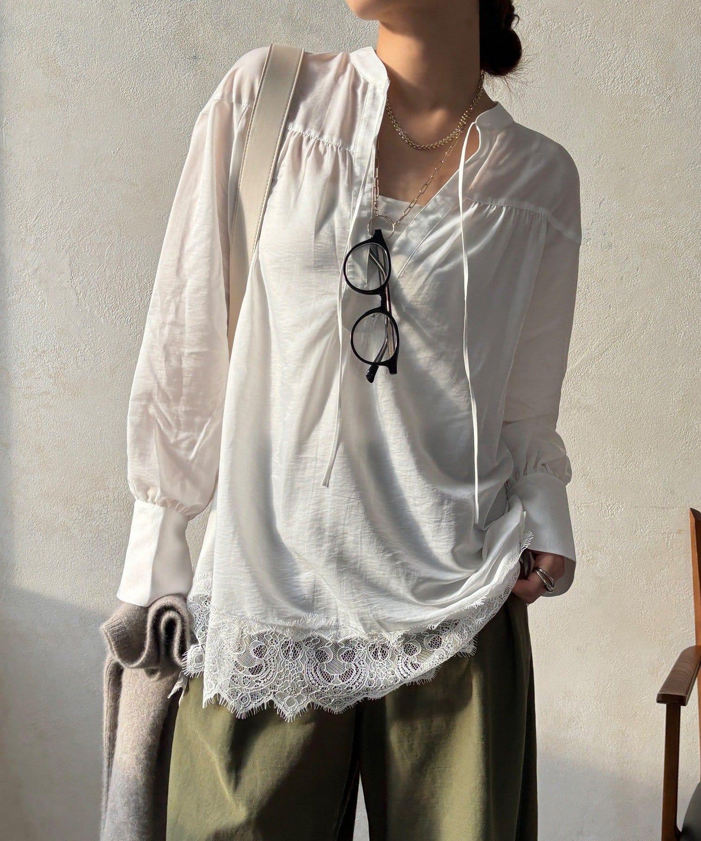 蕾絲拼接長款上衣