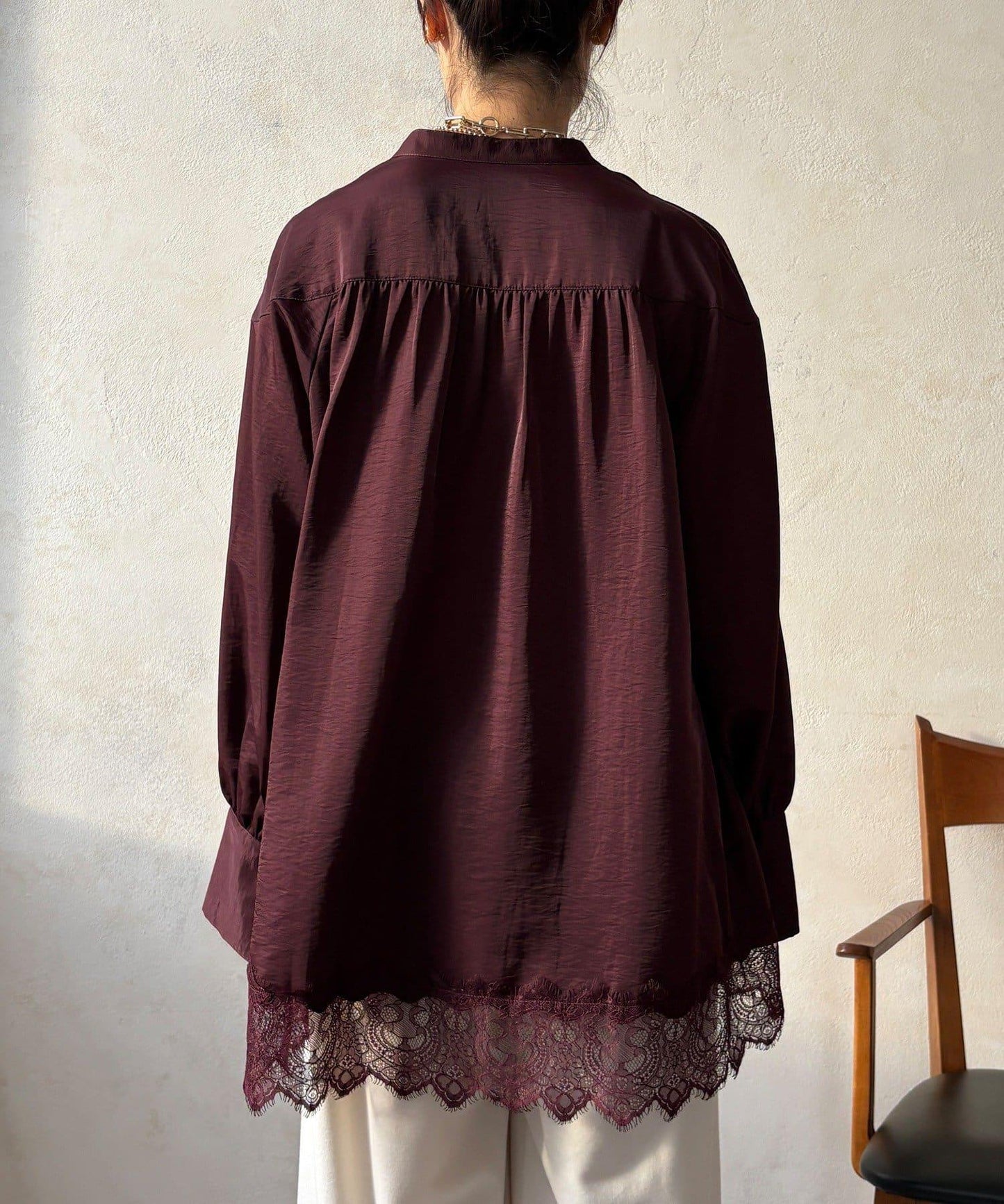 蕾絲拼接長款上衣