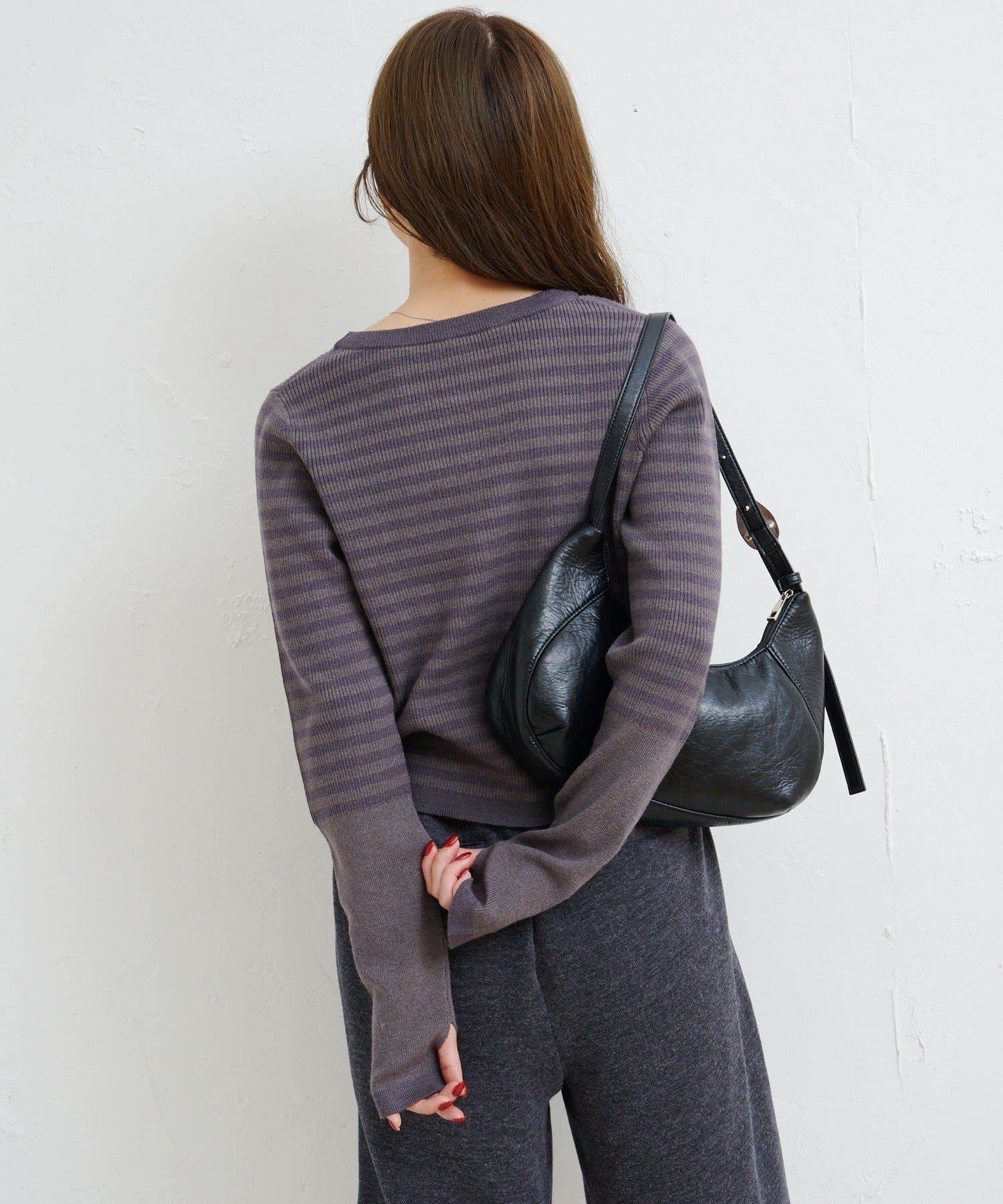 【4色可選】B 條紋指孔針織上衣