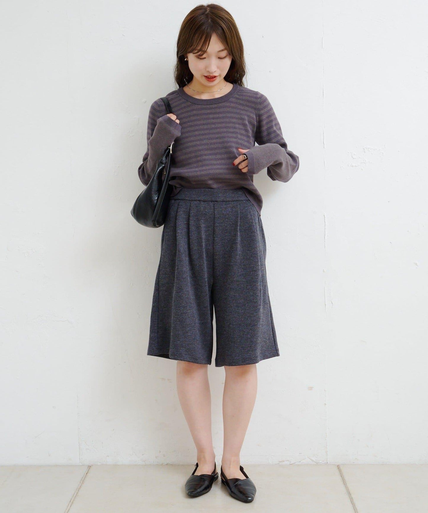 B條紋指洞針織上衣